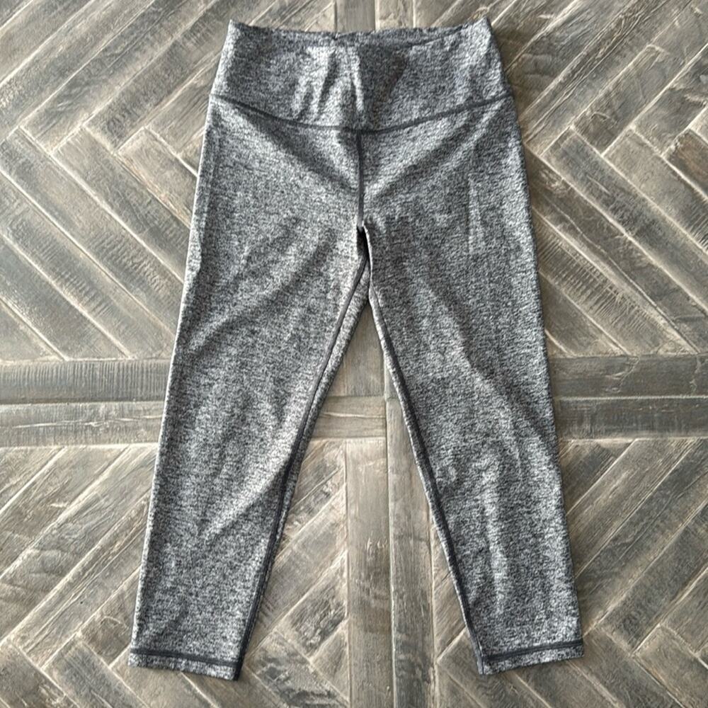 Victorias Secret Sport Grey Cropped Leggings | Size M